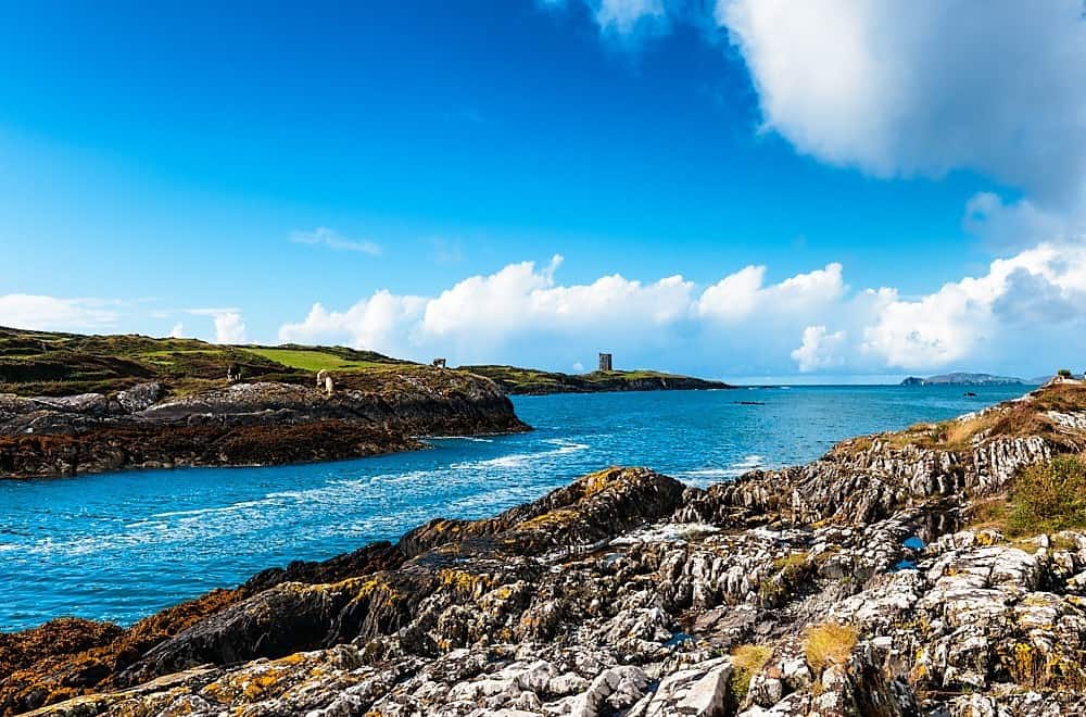 Castle Point an der Toormore Bay